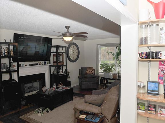 Living room towards front