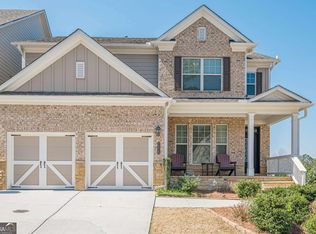 1225 Roswell Manor Cir, Roswell, GA