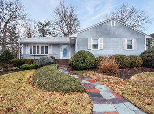 23 Spring Glen Cir, Braintree, MA 02184
