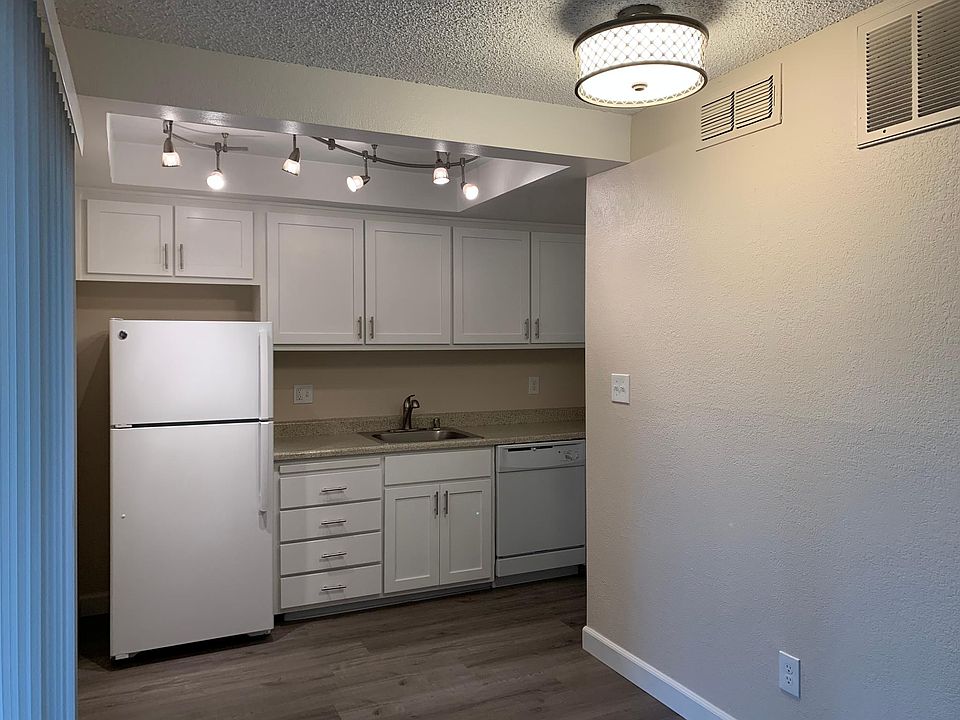 1st image of 5445 Marconi Ave APT 4