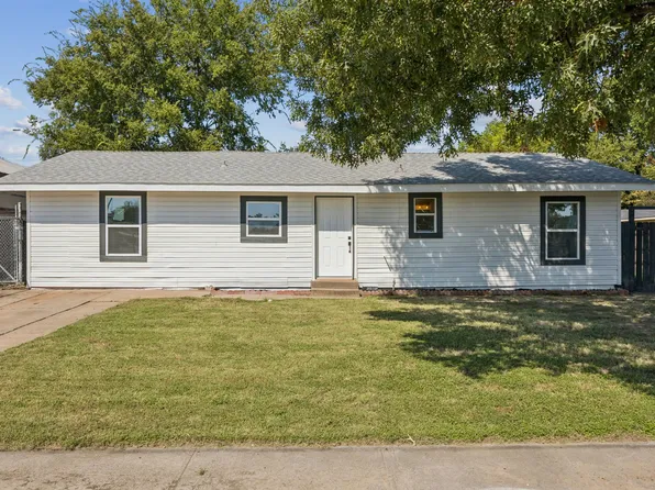 303 N Delphine St, Terrell, TX 75160