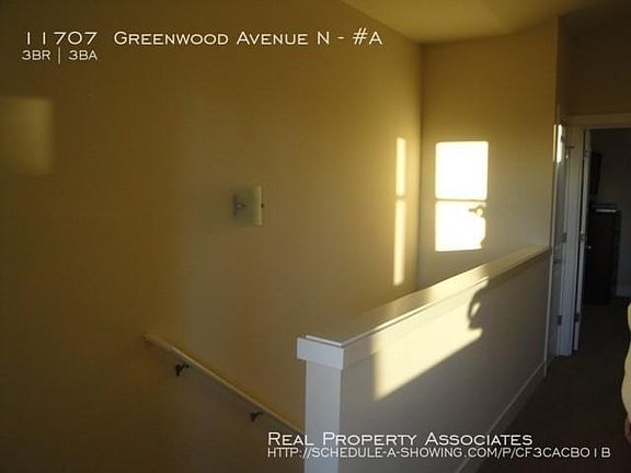 3rd image of 11707 Greenwood Ave N APT A