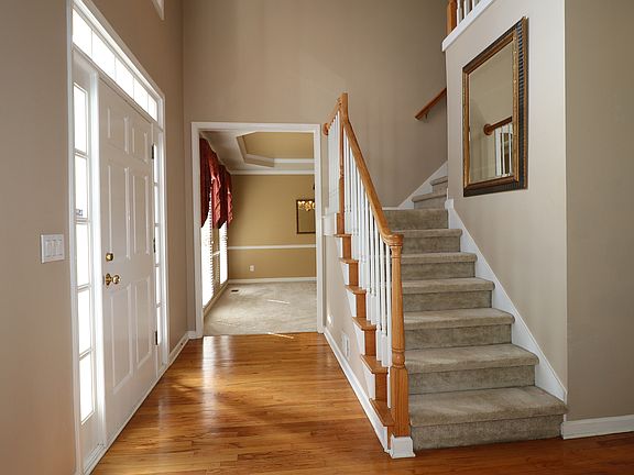 3rd image of 50 Galesburg Dr