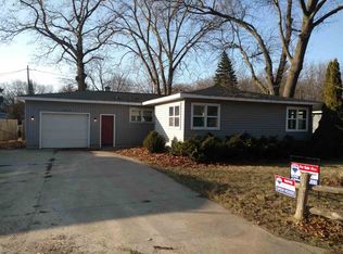 2268 Mara Dr, Kawkawlin, MI 48631