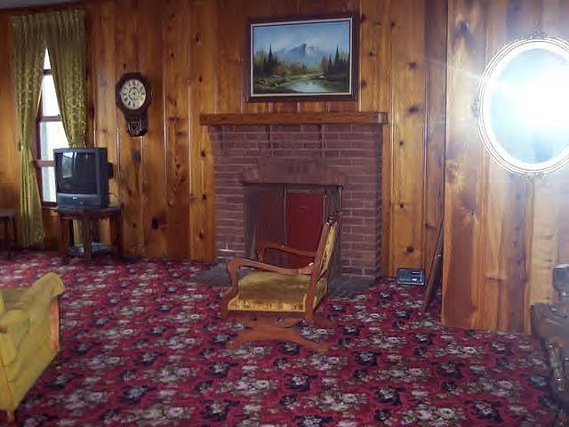 2nd image of 105 Grandview Ave