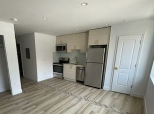 27-25 27th St #1, Astoria, NY 11102