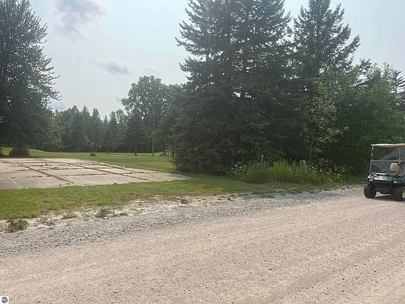 4th image of 3885 Johnsfield Rd