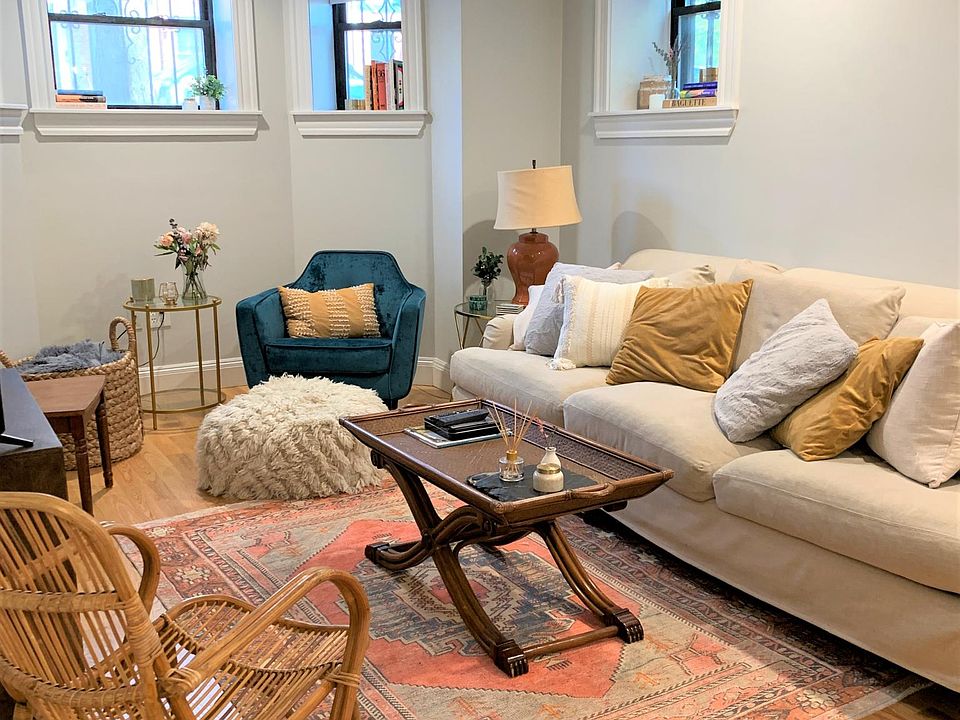 1st image of 529 East Broadway