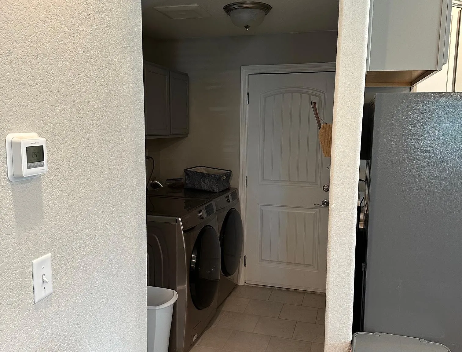 2408 Ridge Top Dr — Photo 3