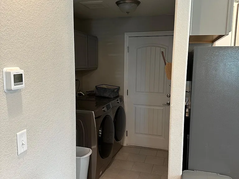 2408 Ridge Top Dr — Photo 4