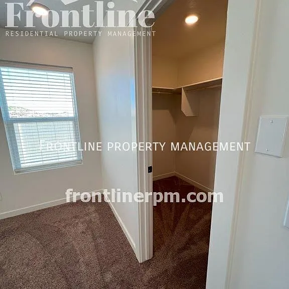 4360 S Redwater Ave — Photo 14