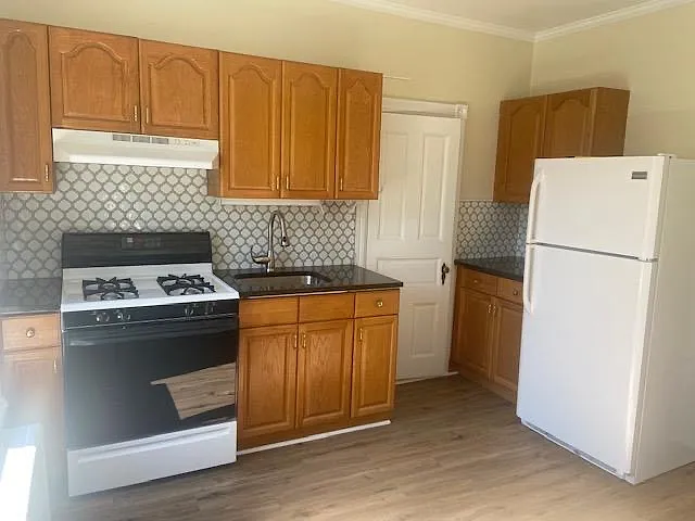 1 bed, 700 sqft, $1,650 — Photo 2