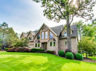 1903 Elmore Ave, Downers Grove, IL 60515