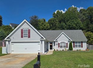 113 Arbridge Ct, Mount Holly, NC 28120