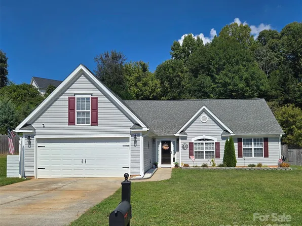 113 Arbridge Ct, Mount Holly, NC 28120