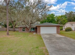 5025 Flamingo Ln, Dade City, FL 33523