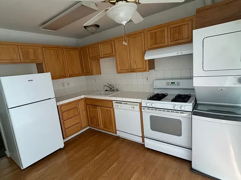 1501 La Esplanada Pl #324 — Photo 4