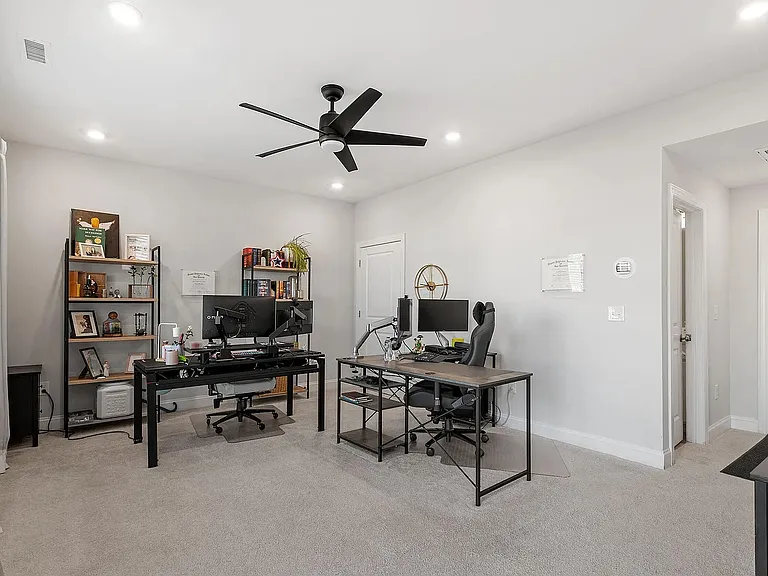 1014 Falling Rock Pl — Photo 25