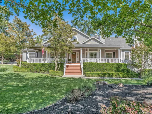 124 Montana Dr, Danville, CA 94526