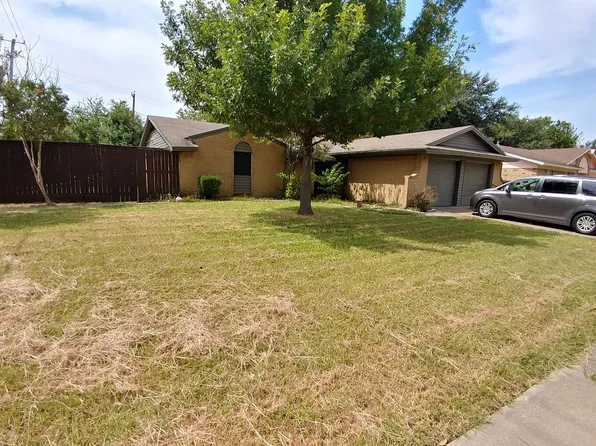 1402 Meadow Way, Garland, TX 75042