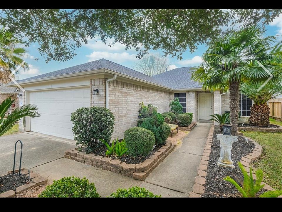 1st image of 19619 Adelaide Meadows Ct