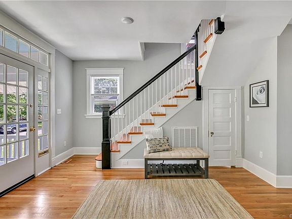 5th image of 3026 Moss Side Ave