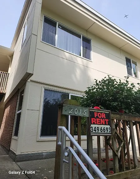 2015 15th Ave S #B — Photo 2