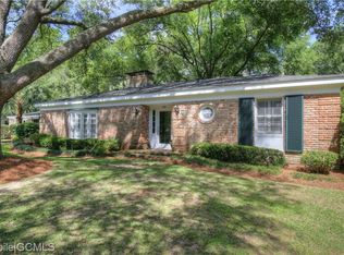 105 Liberty St, Fairhope, AL 36532