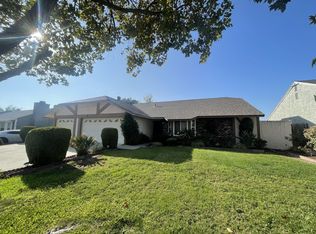 1371 W Mesa Dr, Rialto, CA 92376