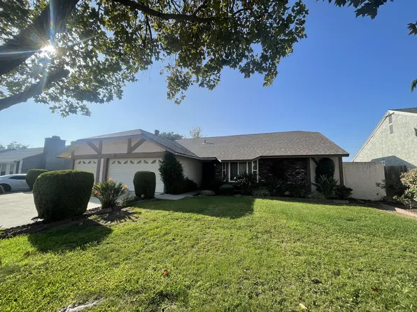 1371 W Mesa Dr, Rialto, CA 92376