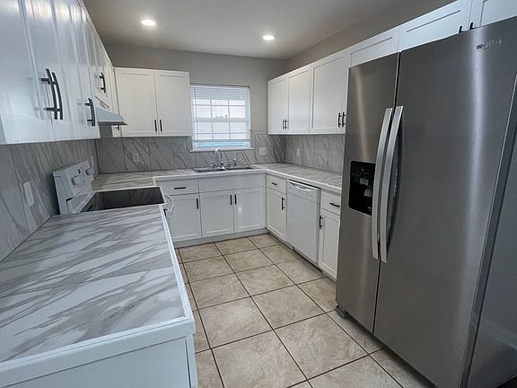 4th image of 188 Leeswood Cir