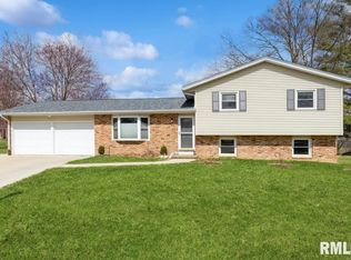 14 Park Ave, Park View, IA 52748