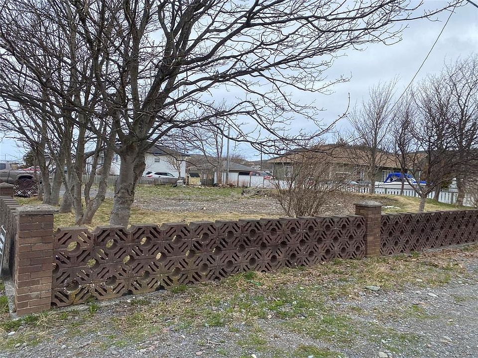 1st image of 2-4 Churchill Ave