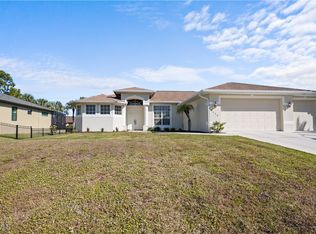 6430 P G A Dr, North Fort Myers, FL 33917