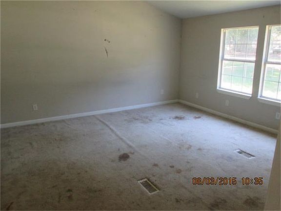 3rd image of 23031 Shady Oaks Ln