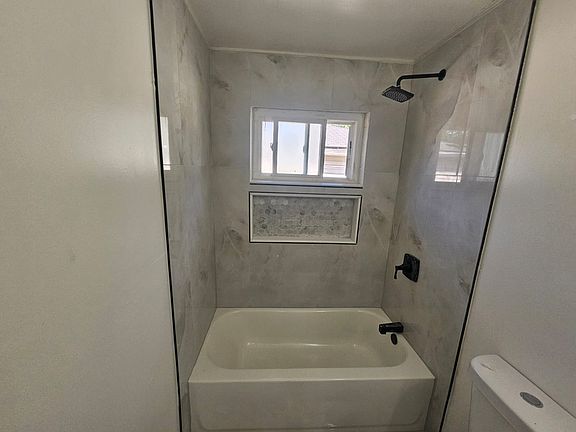 5th image of 5661 Lafayette Ave