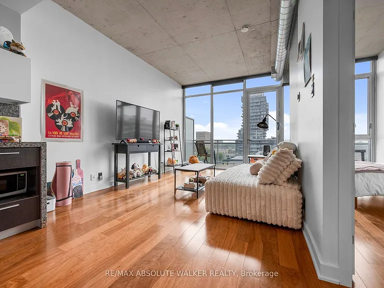 360 McLeod St #717 — Photo 16