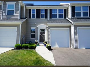 4252 Arthur Ct, Hamburg, NY 14075