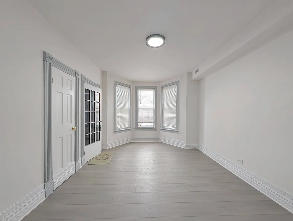 Building Photo - 3520 S Winchester Ave #1