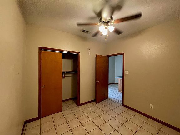 3rd image of 37551 Meadowview Dr