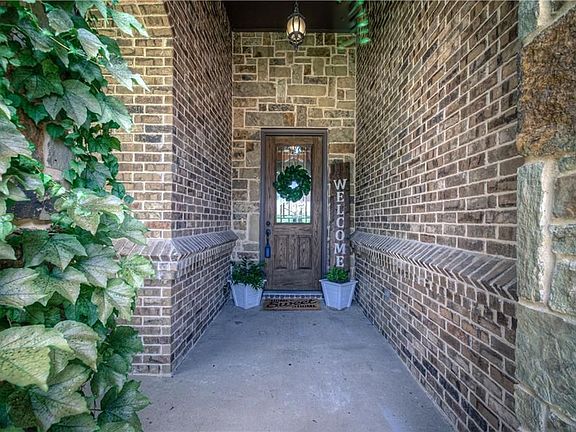 5th image of 109 Bordeaux Dr