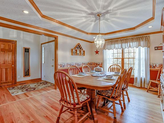 3rd image of 5515 Choctaw Ln