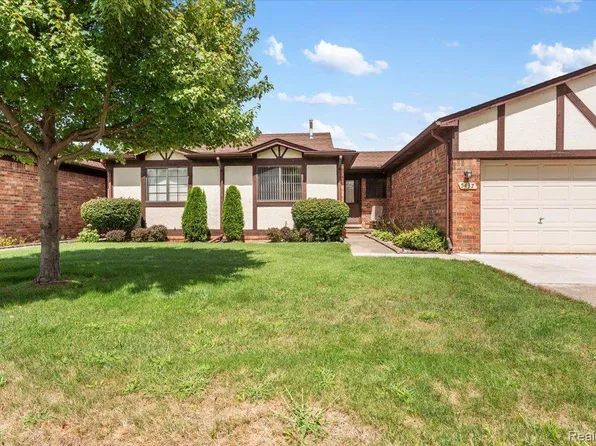 5437 Princeton Ct, Warren, MI 48091