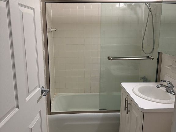 2nd image of 1623 3rd Ave APT 10J