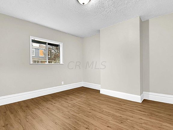 5th image of 201 S Yale Ave