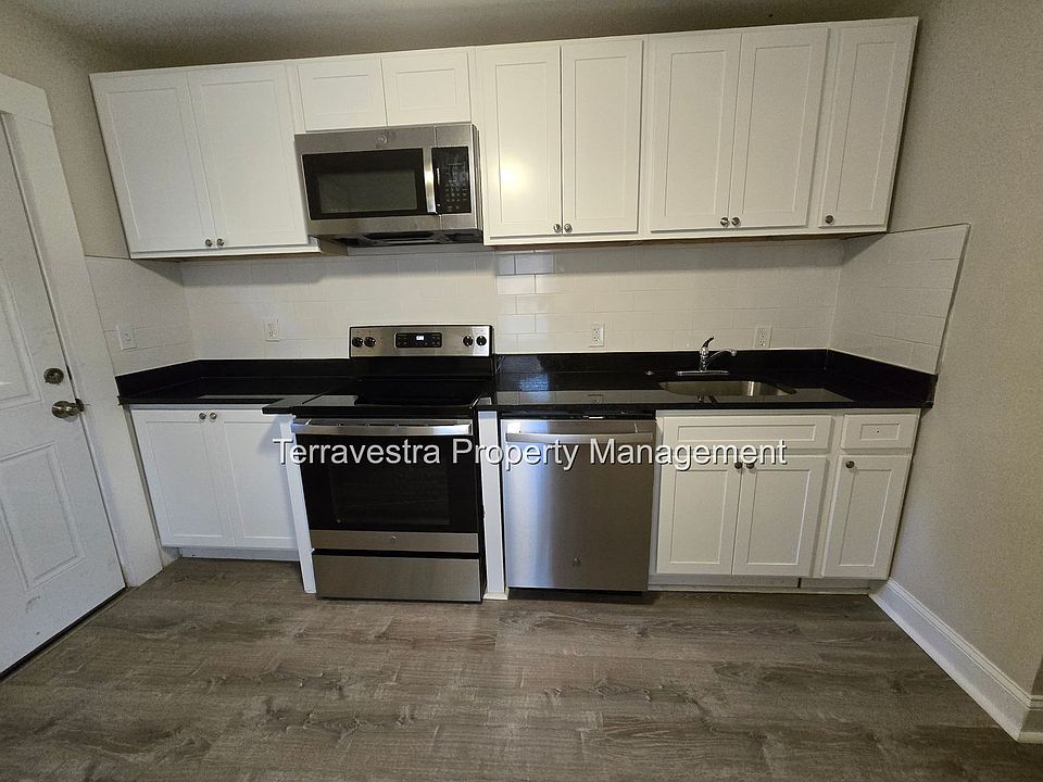 1st image of 321-323 S 5th St #B