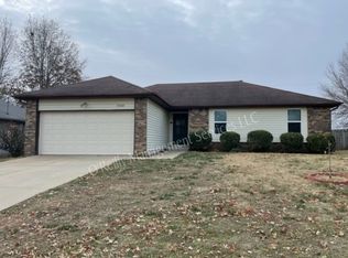 3010 W Village Ter, Springfield, MO 65810