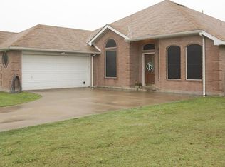 731 Meghann Ln, Waxahachie, TX 75167