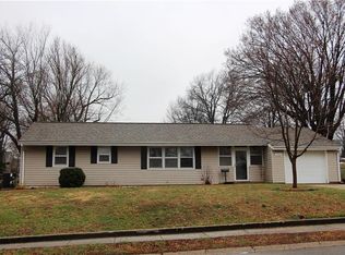 300 Bird Ave, Harrisonville, MO 64701