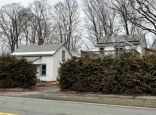 170 Pine St, Amherst, MA 01002